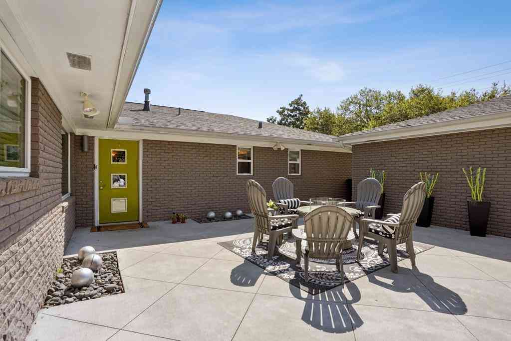 Homes For Rent - 102 N Dabney Drive<br/> Slidell, LA 70458