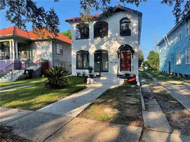 Multifamily For Rent - 3208 Louisiana Ave Parkway<br/> New Orleans, LA 70125