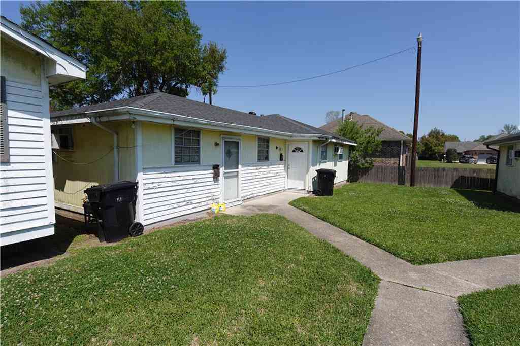 Multifamily For Rent - 118 Yorke Street #D<br/> Belle Chasse, LA 70037