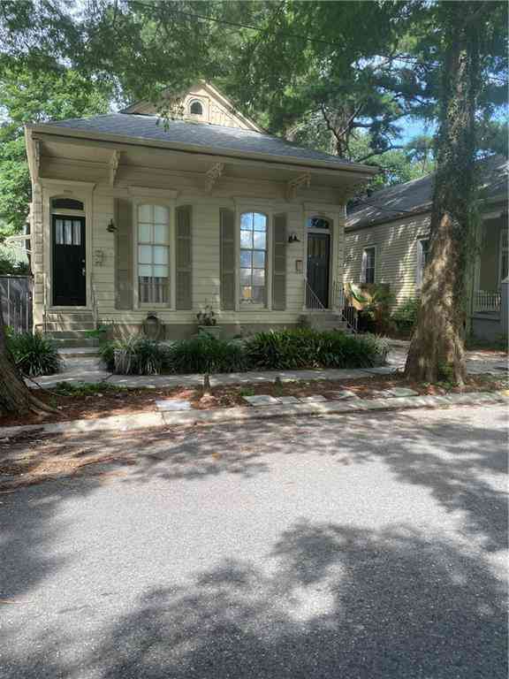 Homes For Rent - 7627 Hampson St Street<br/> New Orleans, LA 70118