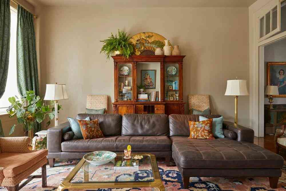 Condo For Rent - 2028 Magazine Street<br/> New Orleans, LA 70130