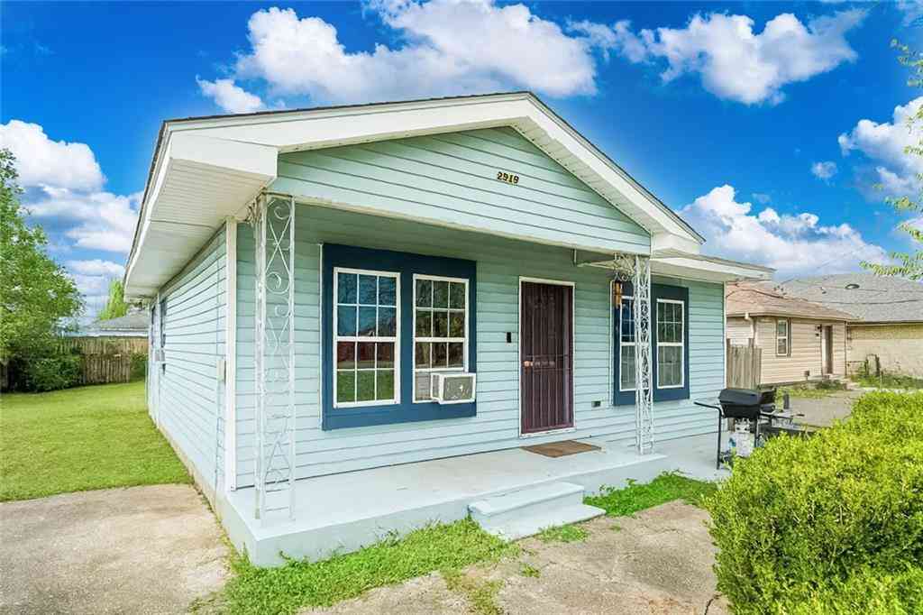 Homes For Sale - 2919 Memorial Park Drive<br/> New Orleans, LA 70114