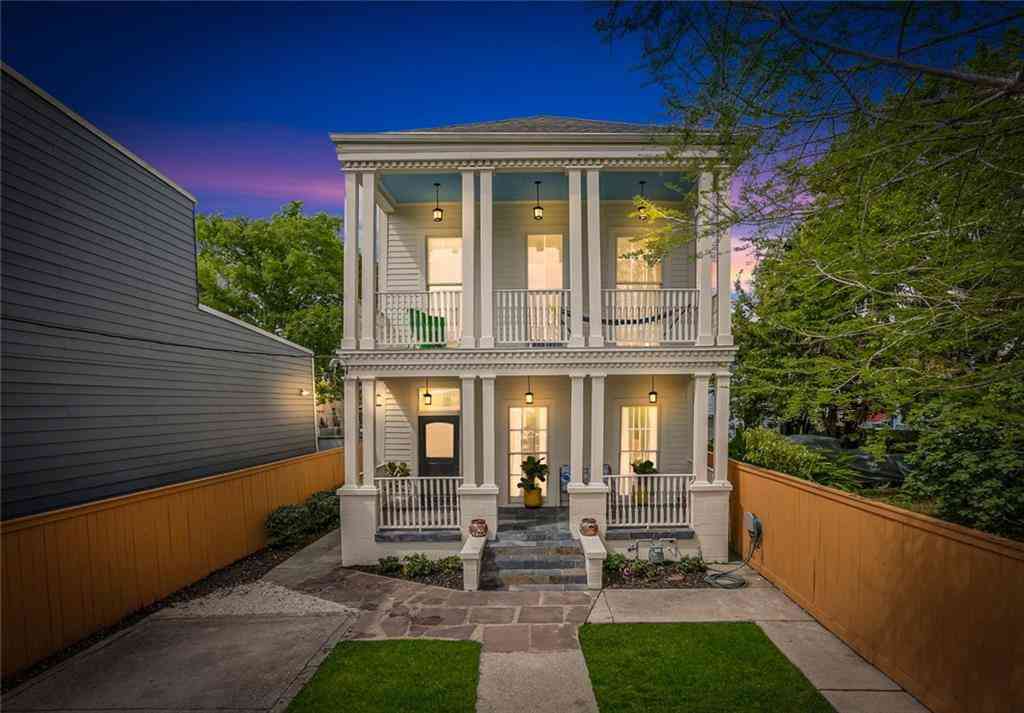 Homes For Sale - 2134 Harmony Street<br/> New Orleans, LA 70115