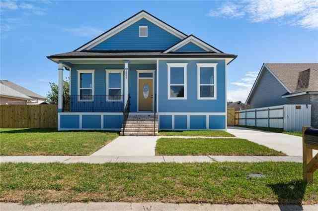 Homes For Sale - 13257 St Helena Place<br/> New Orleans, LA 70129