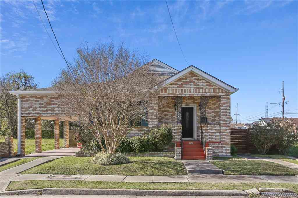 Homes For Rent - 2140 Louisa Street<br/> New Orleans, LA 70117