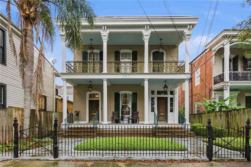 Condo For Sale - 1027 Washington Avenue #A<br/> New Orleans, LA 70130