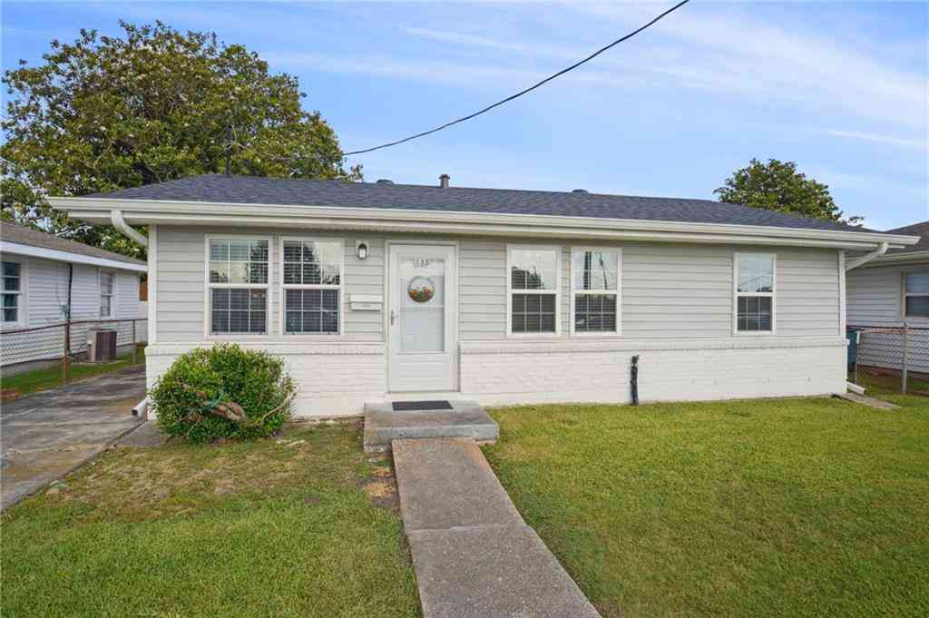 Homes For Sale - 133 Creagan Avenue<br/> Gretna, LA 70053
