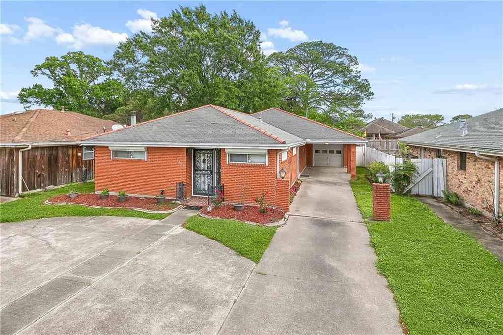 Homes For Sale - 1233 Hesper Avenue<br/> Metairie, LA 70005