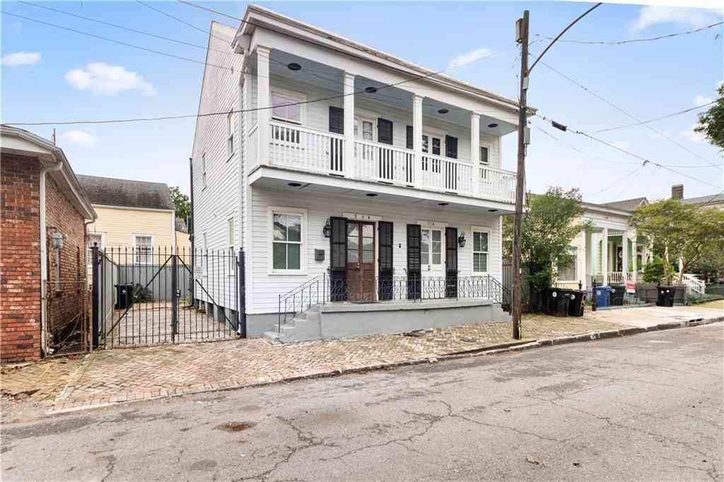 Homes For Sale - 714 Third Street<br/> New Orleans, LA 70130