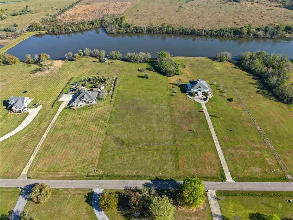 Vacant Land For Sale - 210 Highland Crest Drive<br/> Covington, LA 70435