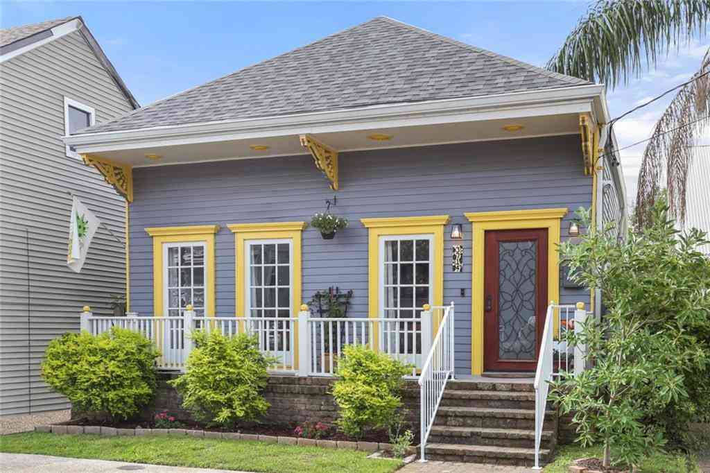 Homes For Sale - 3714 Laurel Street<br/> New Orleans, LA 70115