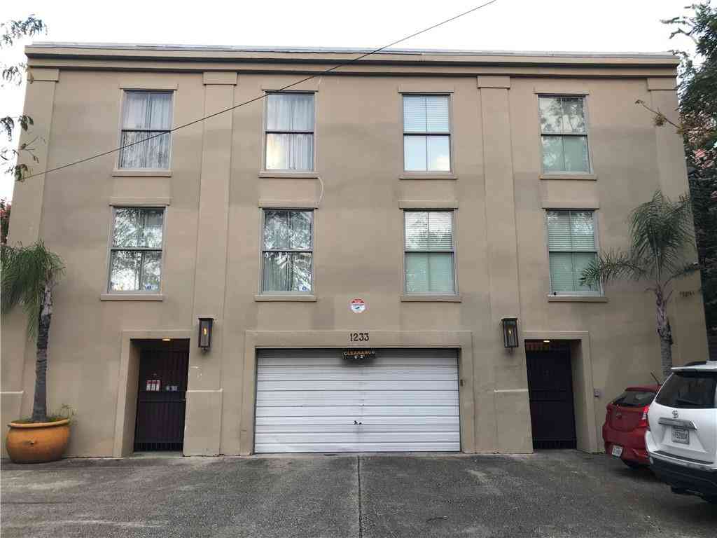 Condo For Rent - 1233 Esplanade Avenue #12<br/> New Orleans, LA 70116