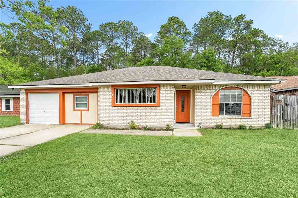 Homes For Sale - 202 N Queens Drive<br/> Slidell, LA 70458