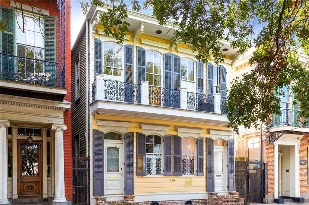 Homes For Sale - 936 Esplanade Avenue<br/> New Orleans, LA 70116