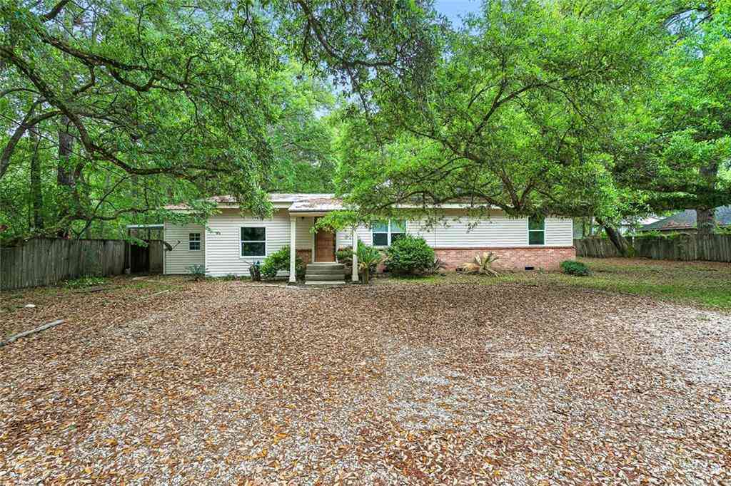 Homes For Sale - 20372 Doris Road<br/> Covington, LA 70433