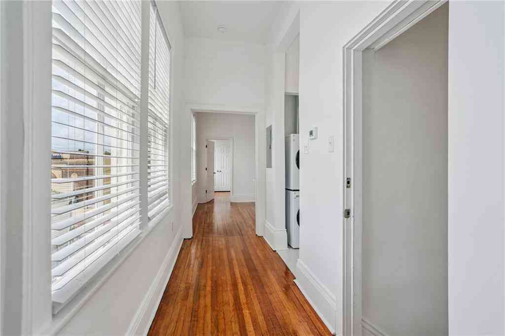 Multifamily For Rent - 5422 Magazine Street #UPPER<br/> New Orleans, LA 70115