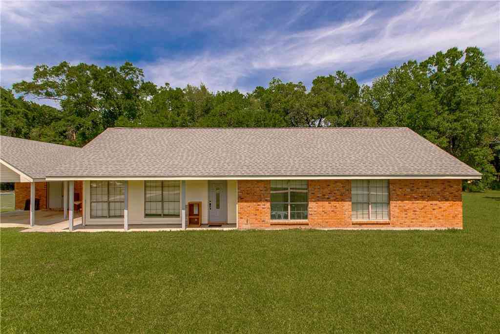 Homes For Sale - 301 Welch Drive<br/> Washington County, Bogalusa, LA 70427