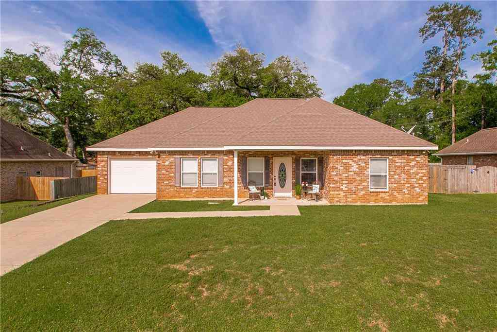 Homes For Sale - 344 Silverstone Circle<br/> Ponchatoula, LA 70454