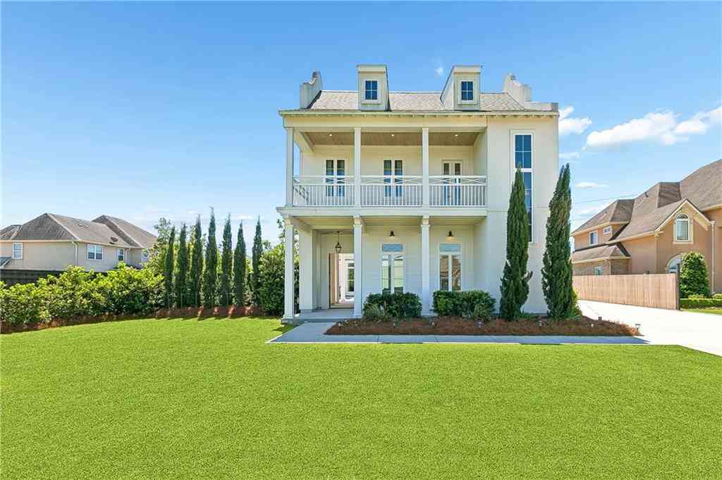 Homes For Sale - 103 Marigold Court<br/> Belle Chasse, LA 70037