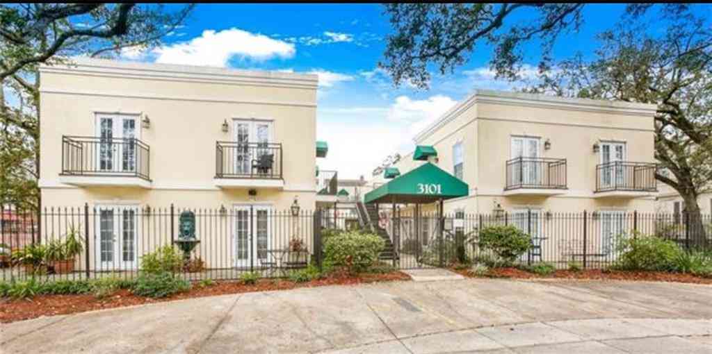 Condo For Rent - 3101 St. Charles Avenue #7<br/> New Orleans, LA 70115