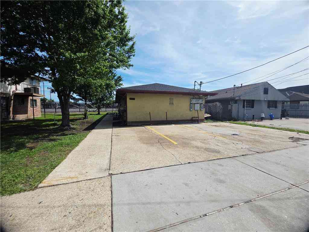 Multifamily For Rent - 9023 Palm Street #A<br/> New Orleans, LA 70118