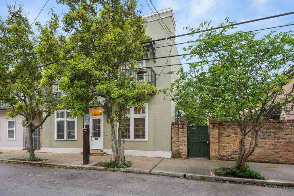 Condo For Sale - 1931 Burgundy Street #13<br/> New Orleans, LA 70116