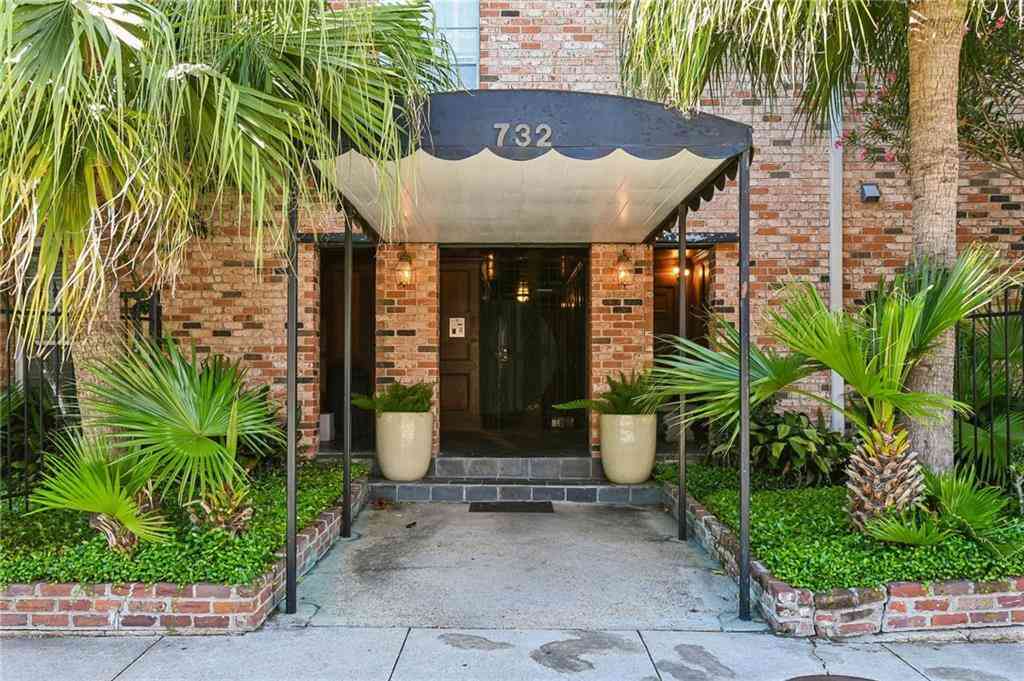 Condo For Sale - 732 Cherokee Street #103<br/> New Orleans, LA 70118