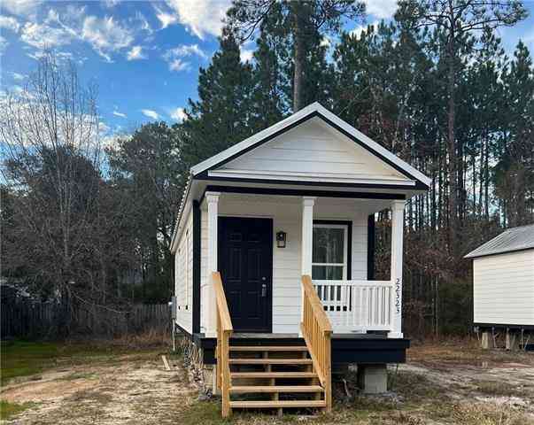 Homes For Rent - 22327 Dixie Rue Lane<br/> Robert, LA 70455