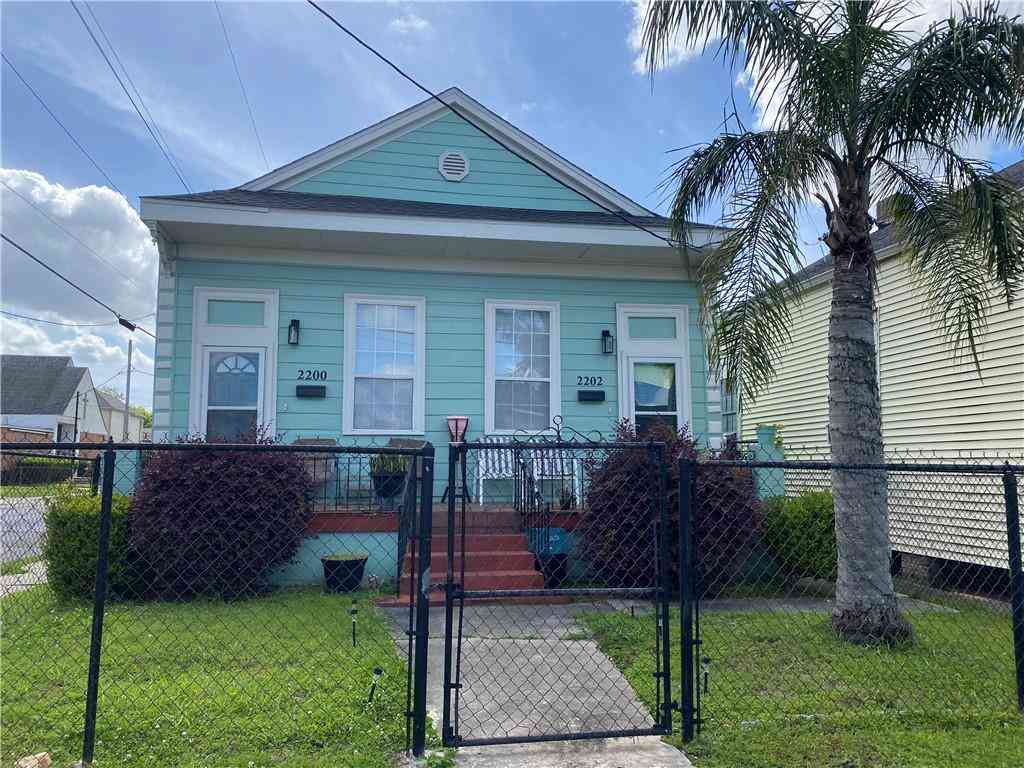 Multifamily For Sale - 2200 02 Annette Street<br/> New Orleans, LA 70119