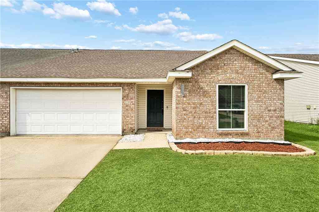 Homes For Sale - 1097 Clairise Court<br/> Slidell, LA 70461