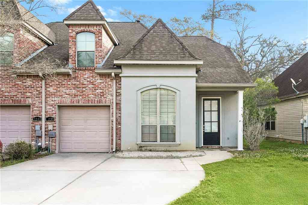 Homes For Sale - 2239 10th Street<br/> Mandeville, LA 70471