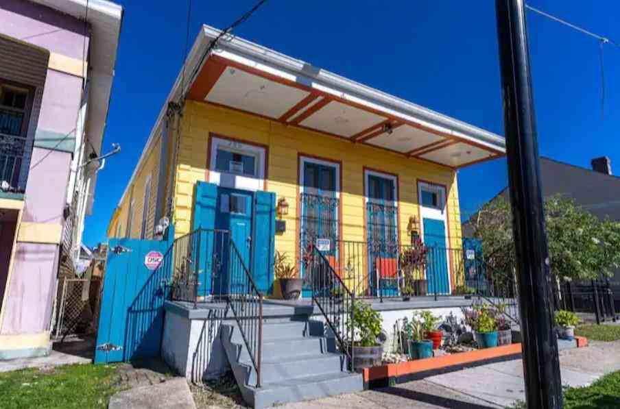Multifamily For Sale - 2009-11 Josephine Street<br/> New Orleans, LA 70113
