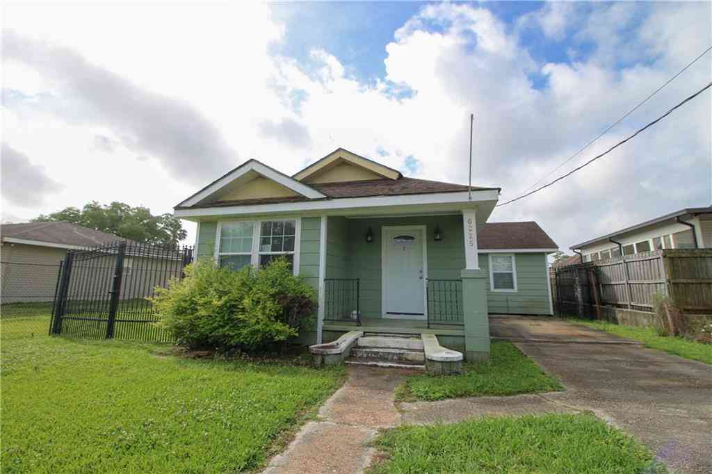 Homes For Sale - 6225 Evelina Street<br/> Marrero, LA 70072