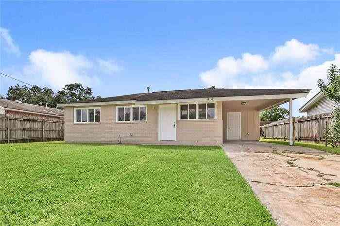 Homes For Rent - 44 Daffodil Lane<br/> Westwego, LA 70094