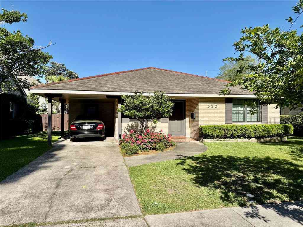 Homes For Sale - 322 E William David Parkway<br/> Metairie, LA 70005