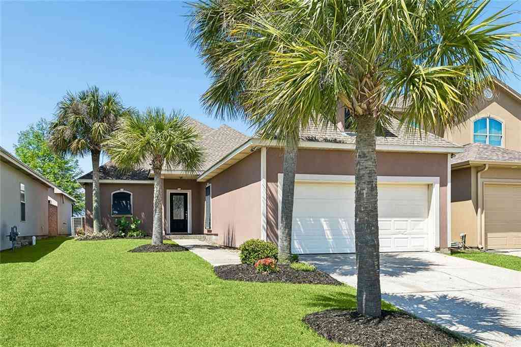 Homes For Sale - 1455 Royal Palm Drive<br/> Slidell, LA 70458