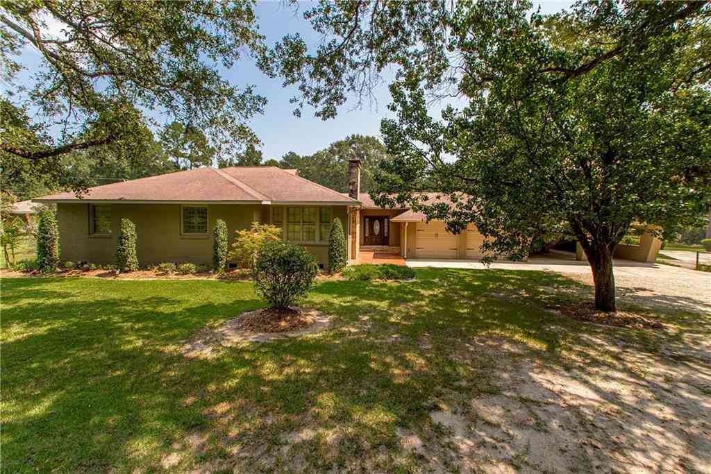 Homes For Sale - 1601 Sunset Drive<br/> Washington County, Bogalusa, LA 70427