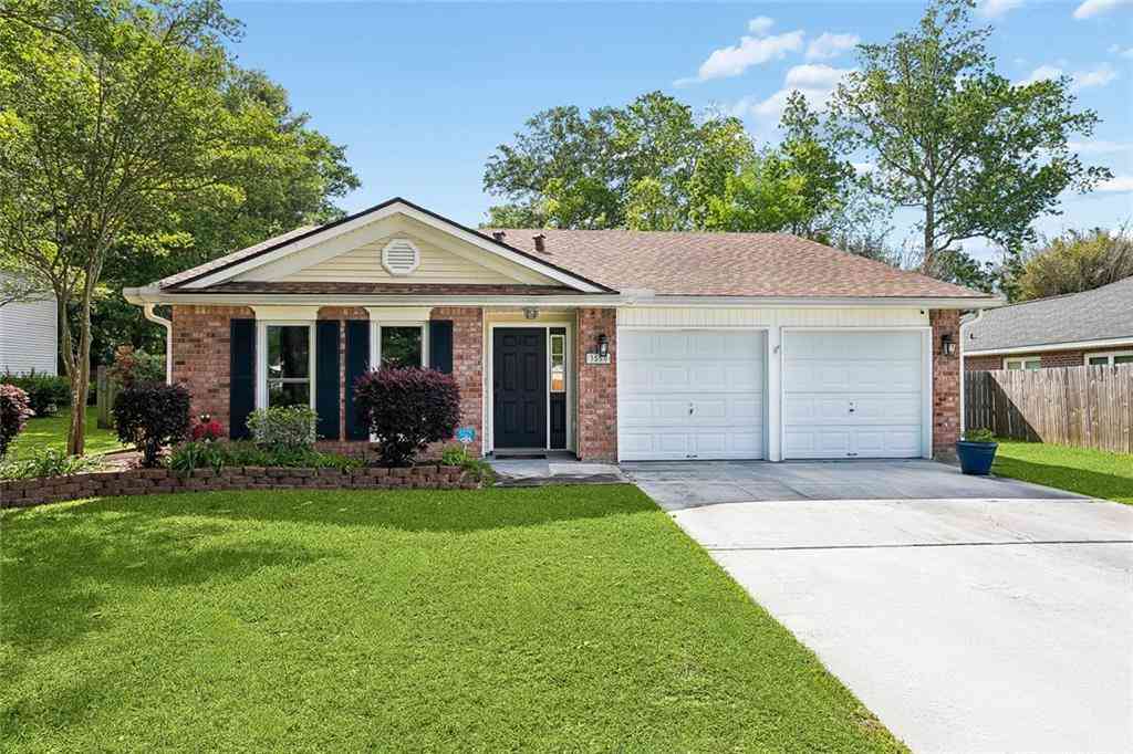 Homes For Sale - 3550 Meadow Lake West Drive<br/> Slidell, LA 70461