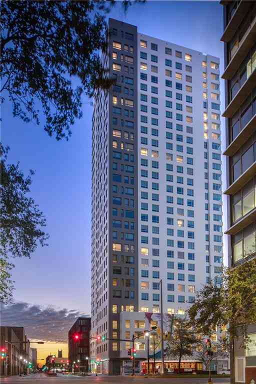 Condo For Rent - 1100 Girod Street #PHC<br/> New Orleans, LA 70113