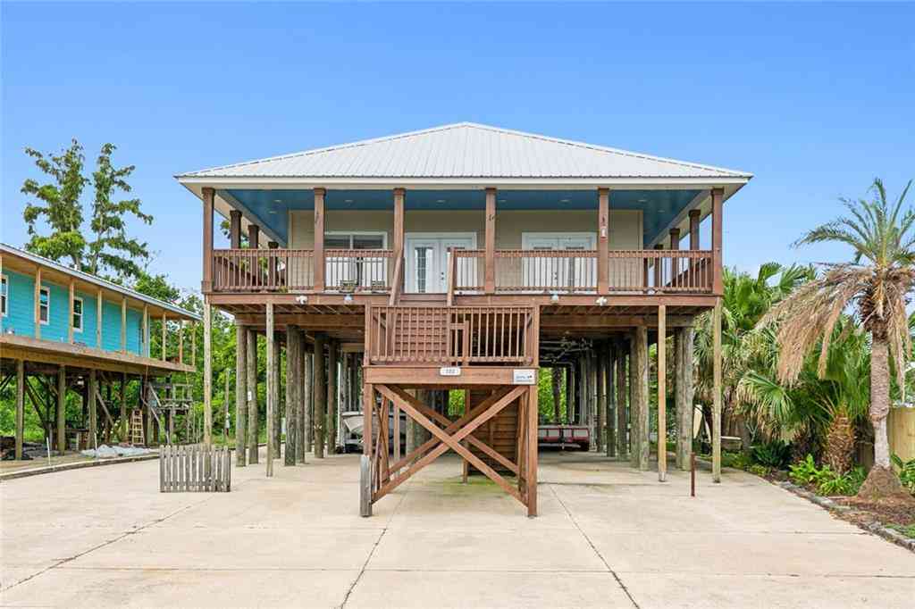 Homes For Sale - 121 Pontchartrain Road<br/> La Place, LA 70068