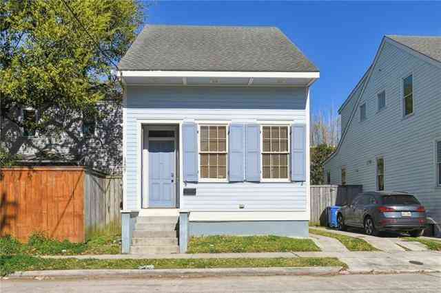 Homes For Sale - 1207 N Robertson Street<br/> New Orleans, LA 70116