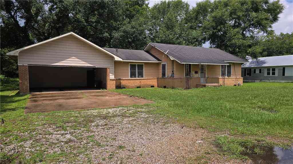 Homes For Sale - 221 College Road<br/> Saint Landry County, Eunice, LA 70535