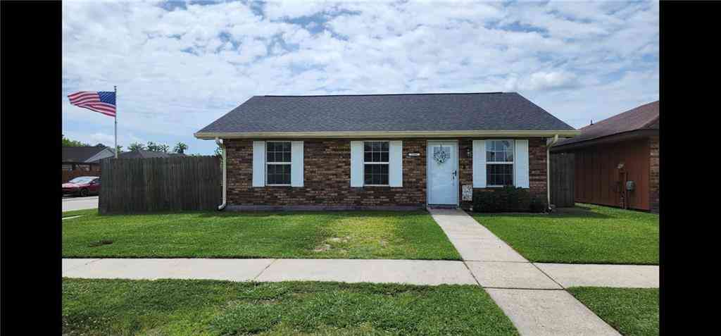 Homes For Sale - 2501 Jeanne Street<br/> Marrero, LA 70072