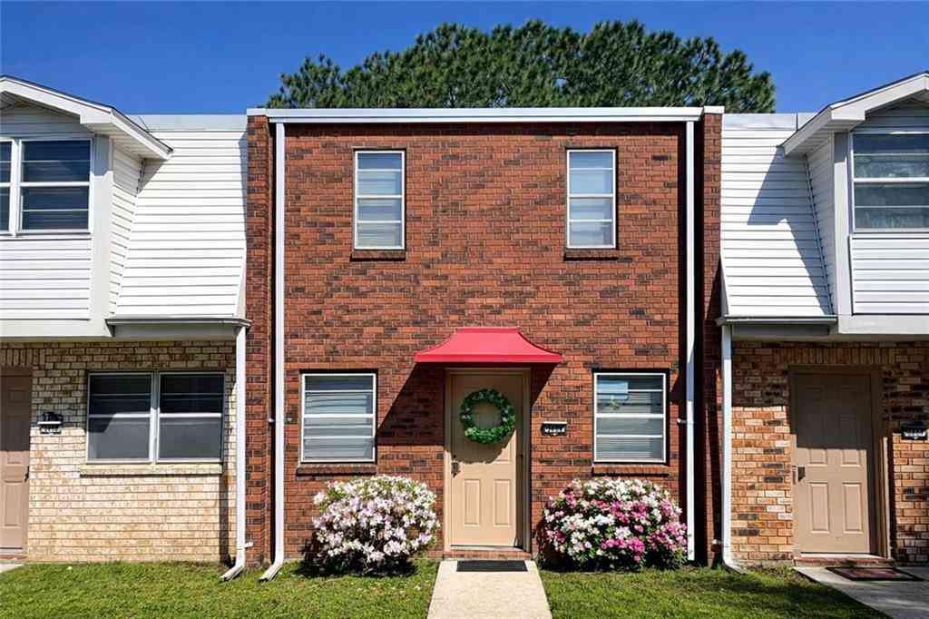 Condo For Sale - 3004 8th Street<br/> Metairie, LA 70002