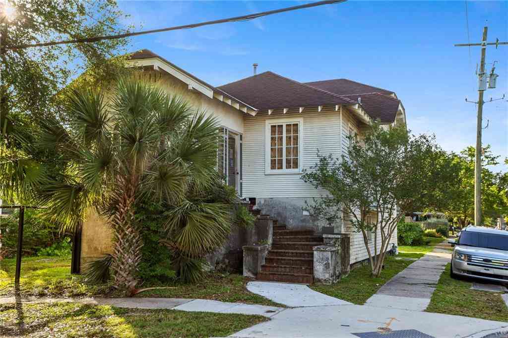 Homes For Sale - 2201 Dante Street<br/> New Orleans, LA 70118
