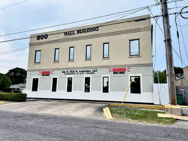 Multifamily For Rent - 800 N Causeway Boulevard #202<br/> Metairie, LA 70001