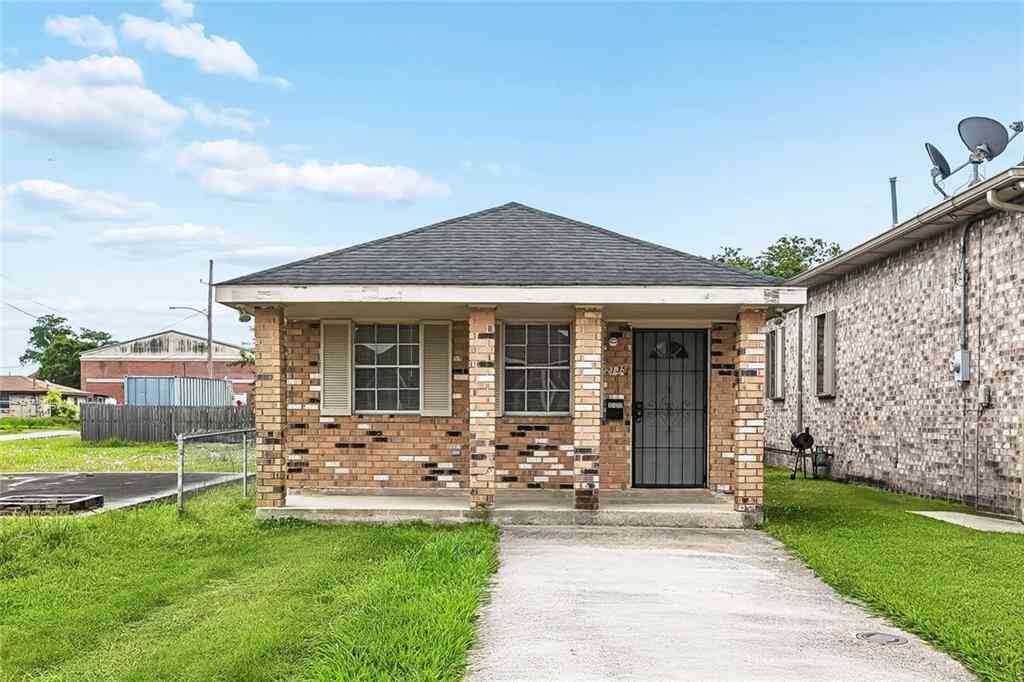 Homes For Sale - 2135 Delery Street<br/> New Orleans, LA 70117