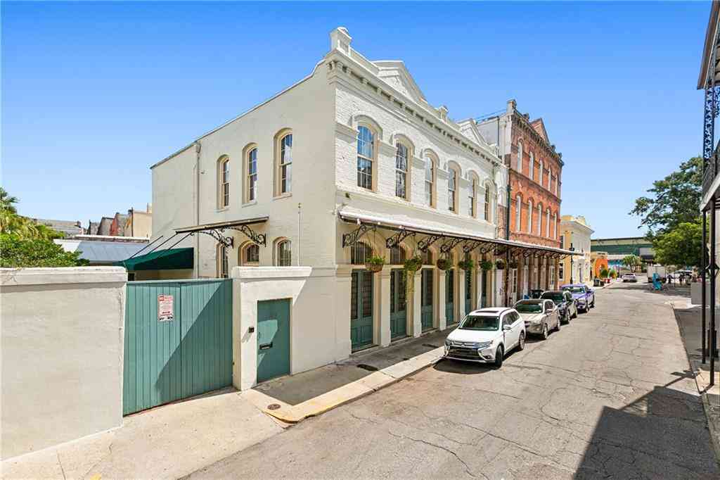 Homes For Sale - 515 Ursulines Avenue<br/> New Orleans, LA 70116