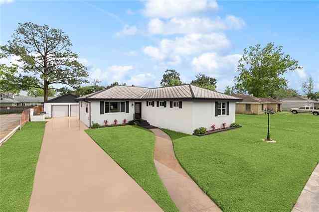 Homes For Sale - 149 Caroline Avenue<br/> River Ridge, LA 70123