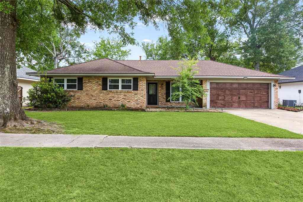 Homes For Sale - 14442 Acacia Street<br/> Baton Rouge, LA 70819